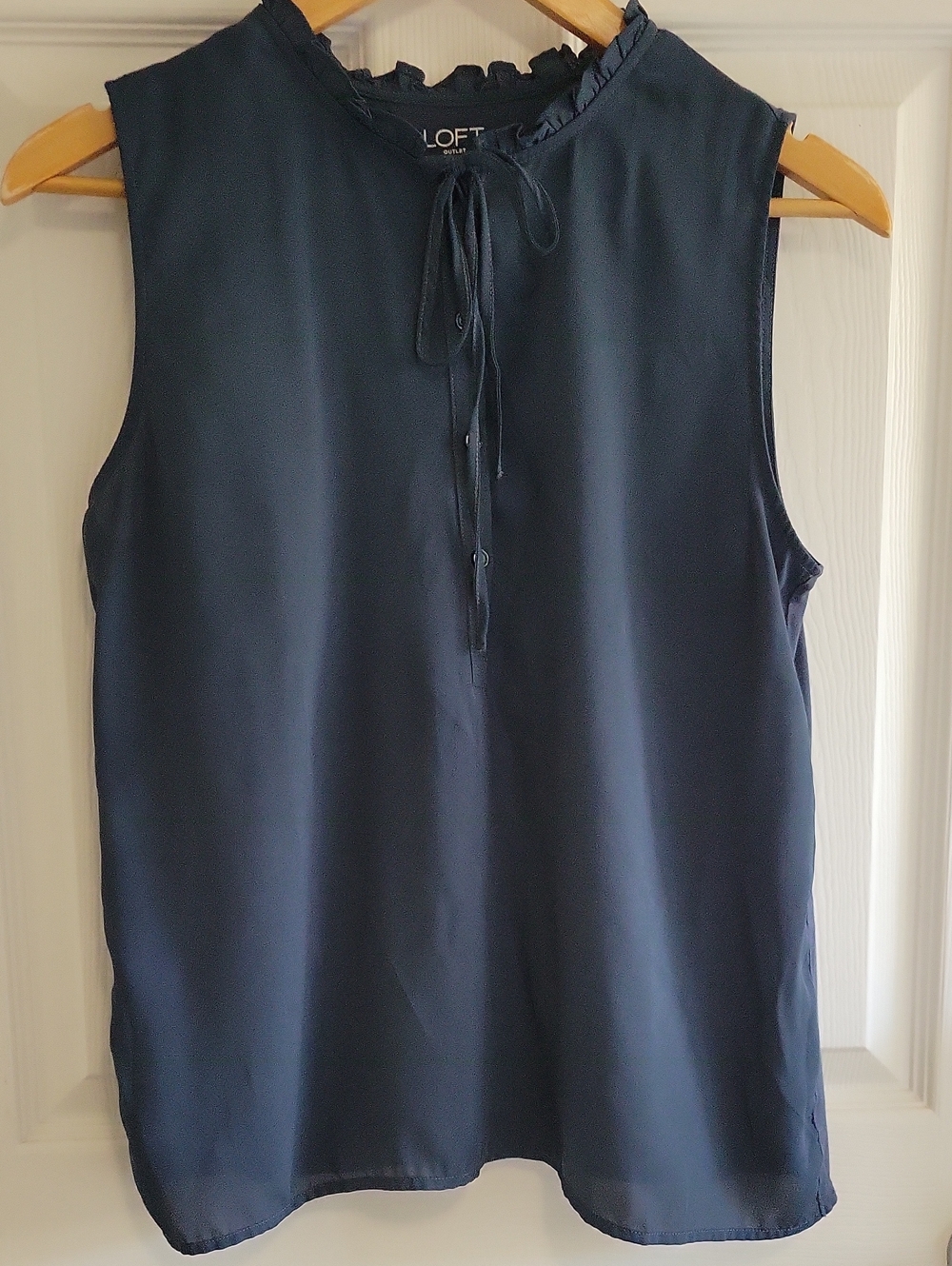 LOFT Mixed Media Sleeveless Tie-Front Ruffle Neck Top M Slate Grayblue Like New